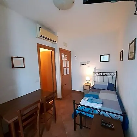 Oda ve Kahvaltı La Verbena 3*